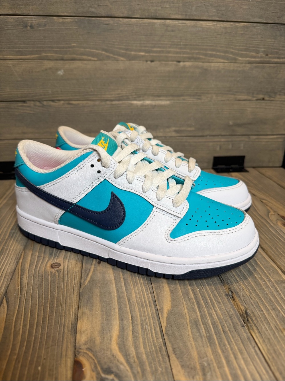 Nike Dunk Low Dusty Cactus Teal Pink Navy Sneakers 7Y / Women’s 8.5